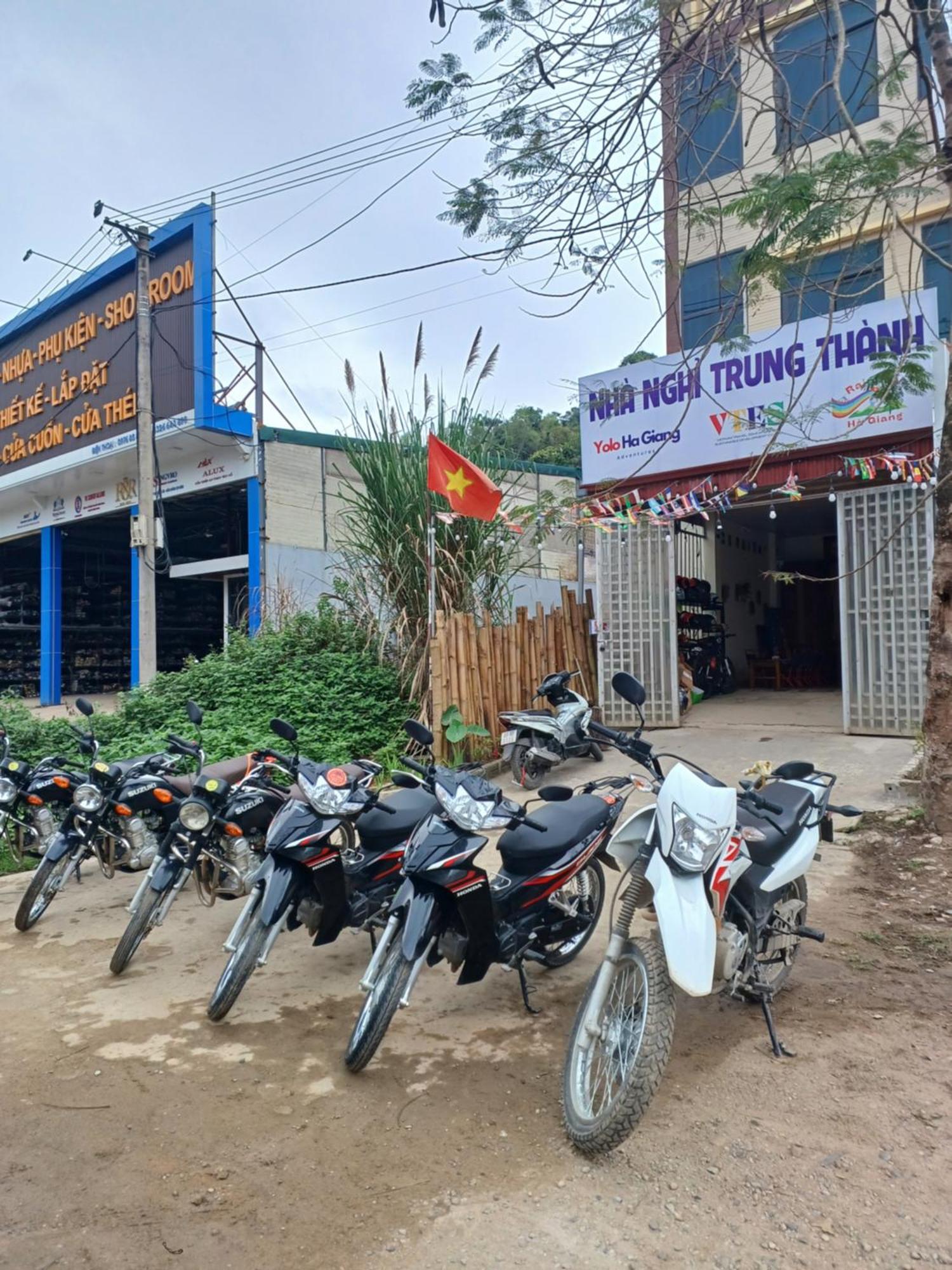 מלון Yolo Ha Giang Adventures, Motorbike And Loop Tours מראה חיצוני תמונה