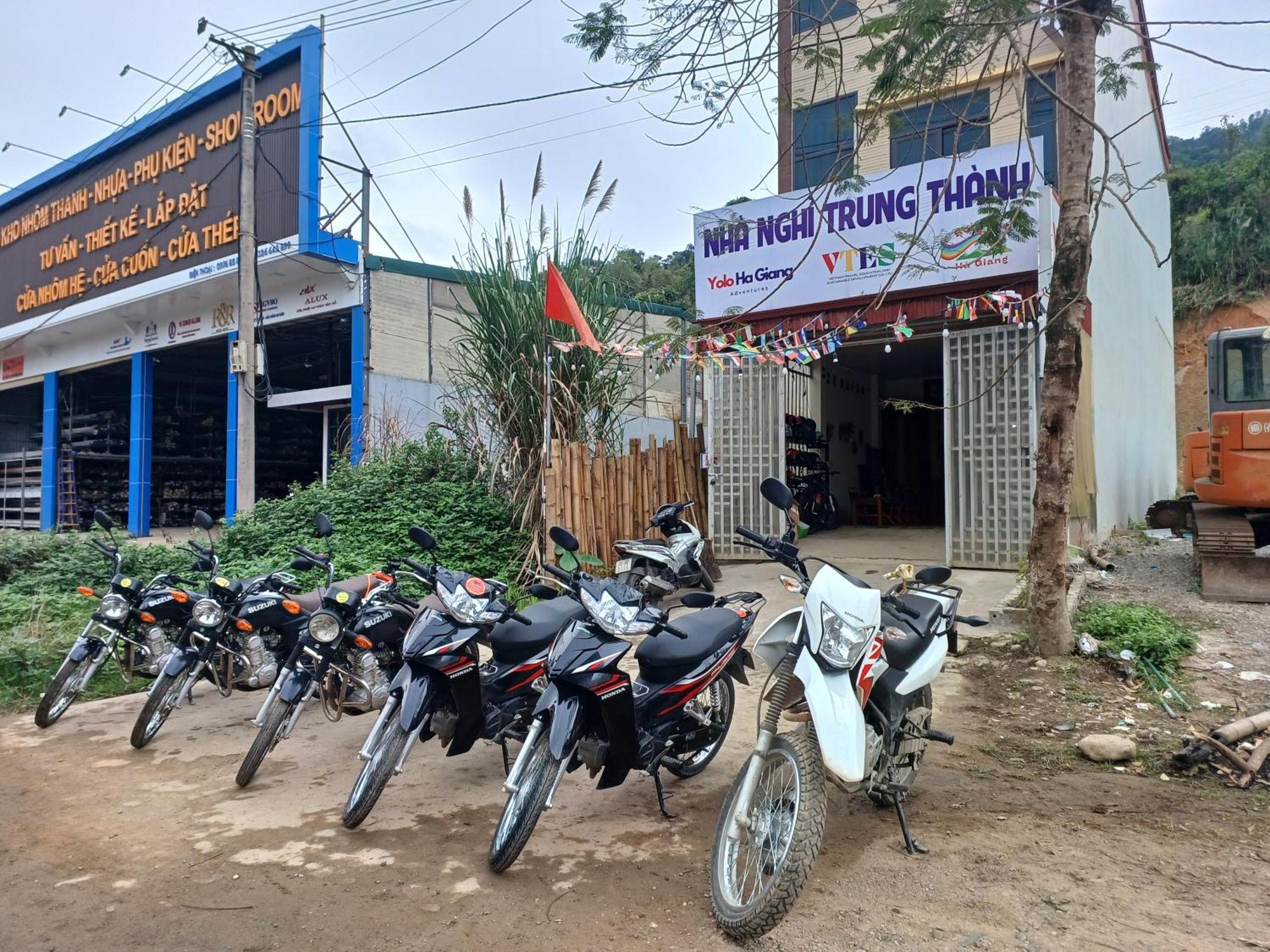 מלון Yolo Ha Giang Adventures, Motorbike And Loop Tours מראה חיצוני תמונה