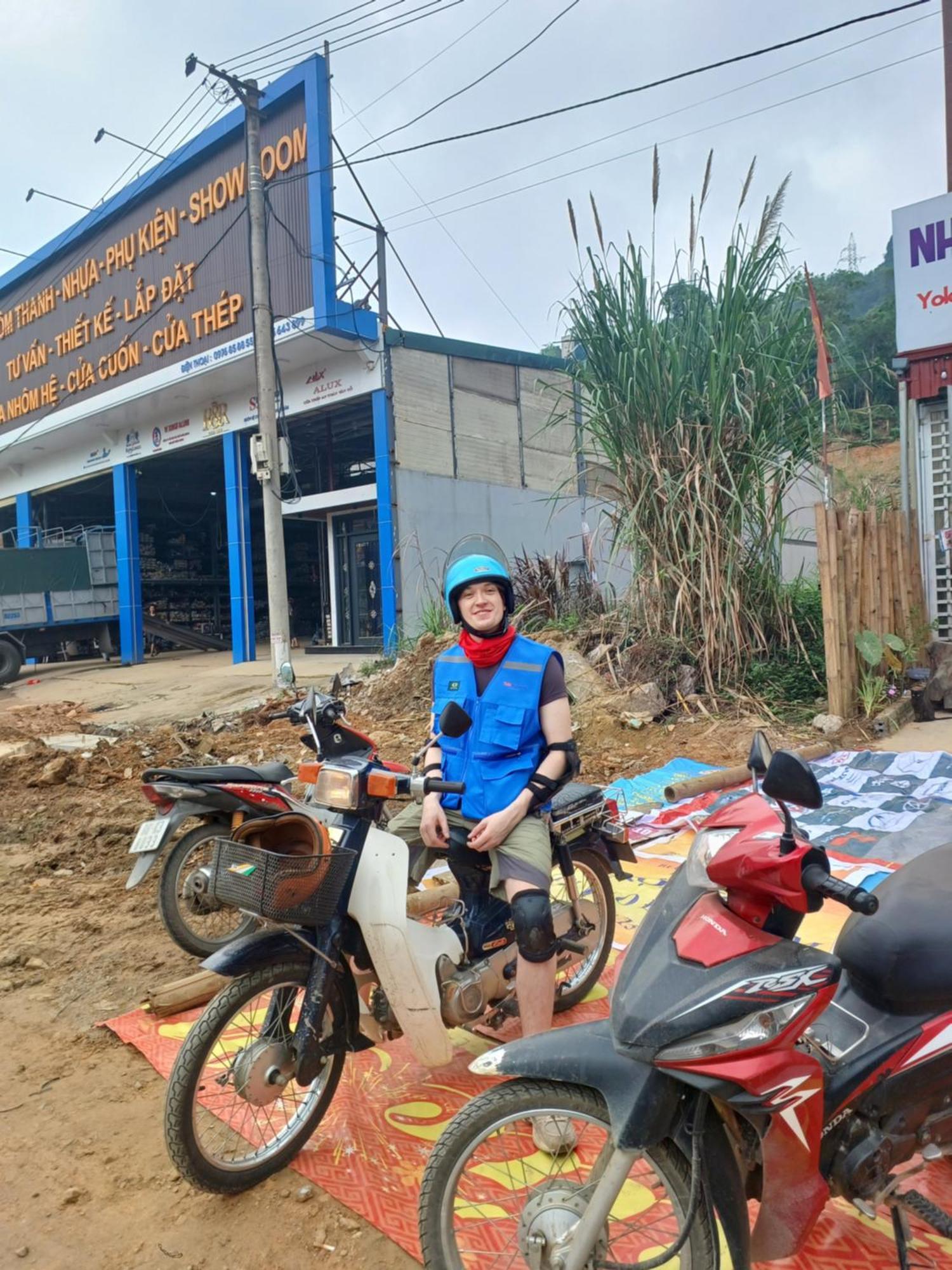 מלון Yolo Ha Giang Adventures, Motorbike And Loop Tours מראה חיצוני תמונה