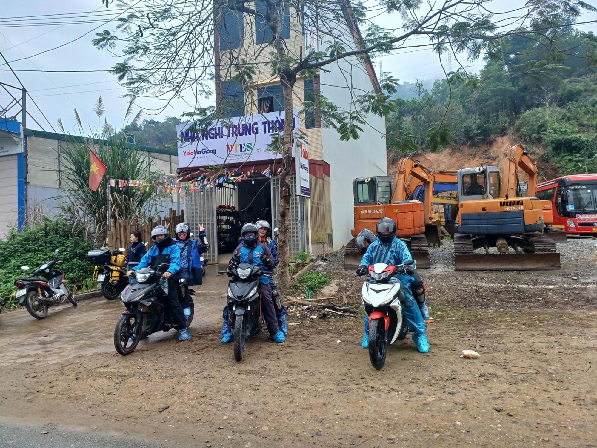 מלון Yolo Ha Giang Adventures, Motorbike And Loop Tours מראה חיצוני תמונה